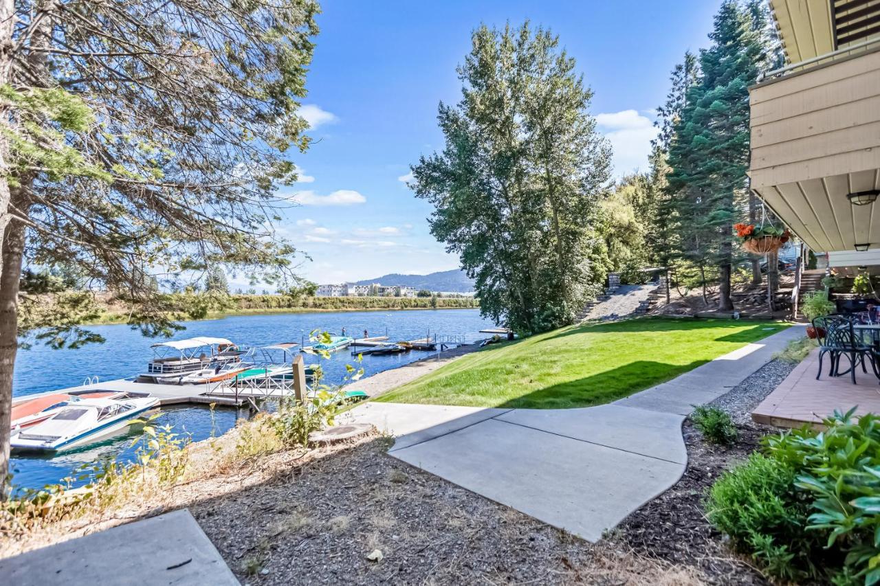 Апартаменты Driftwood Waterfront Gem Сандпойнт Экстерьер фото